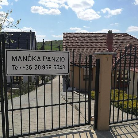 Manoka Guest House Mogyoród Eksteriør billede