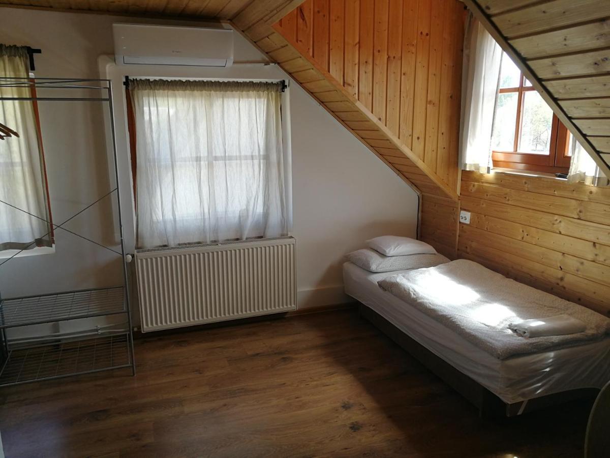 Manoka Guest House Mogyoród Eksteriør billede
